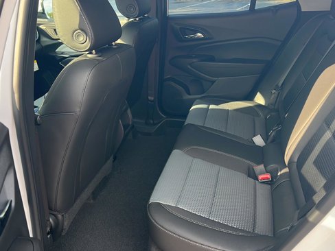 New 2025 Chevrolet Trax LT w/ Driver Confidence Package image 11