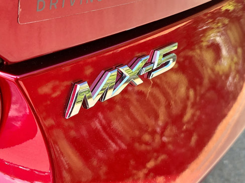 Used 2018 MAZDA MX-5 Miata RF Club image 31