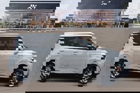 New 2025 Kia Soul LX w/ LX Technology Package image 2