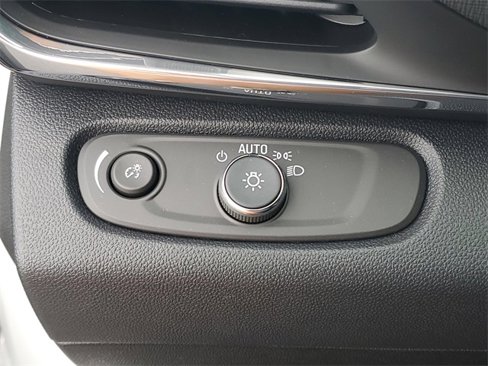 New 2025 Buick Envista Preferred w/ Advanced Safety Package image 19
