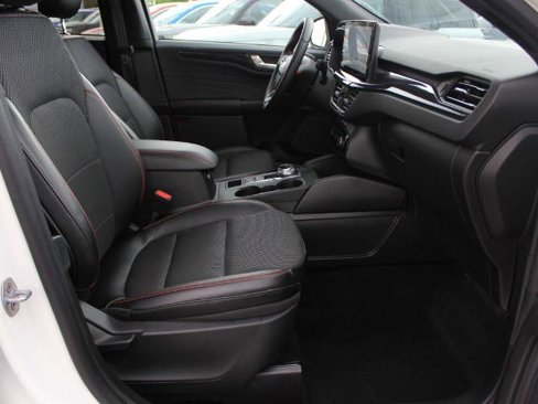 Certified 2024 Ford Escape ST-Line w/ Tech Pack #1 image 5