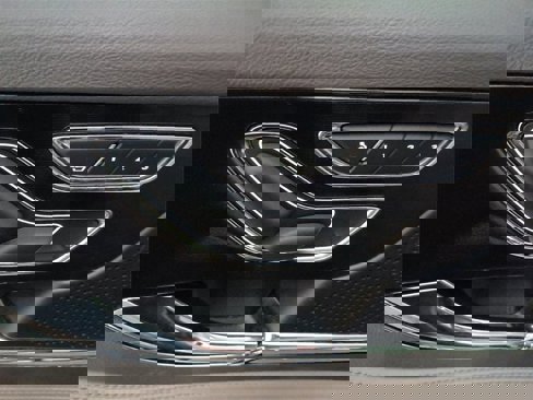 Used 2024 Lincoln Corsair FWD w/ Equipment Group 101A image 16