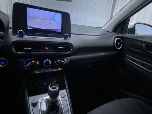 Used 2023 Hyundai Kona SEL image 14