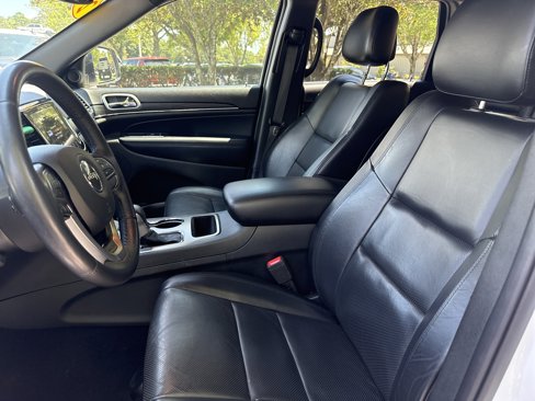 Used 2019 Jeep Grand Cherokee Limited w/ Luxury Group II image 9