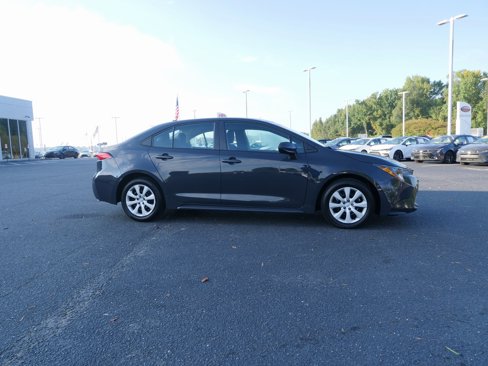 Used 2024 Toyota Corolla LE image 3
