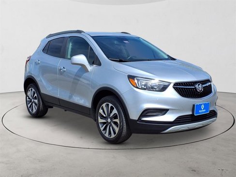 Used 2022 Buick Encore Preferred w/ Safety Package image 3