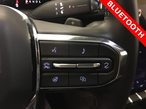 Used 2025 GMC Acadia Elevation image 28