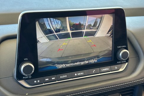 Used 2024 Nissan Rogue SV image 24