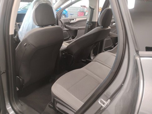 Used 2021 Ford Escape SE w/ SE Sport Appearance Package image 20