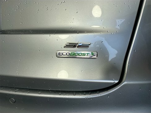 Used 2020 Ford Fusion SE w/ Equipment Group 151A image 32
