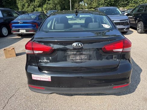 Used 2017 Kia Forte LX w/ LX Popular Package image 6