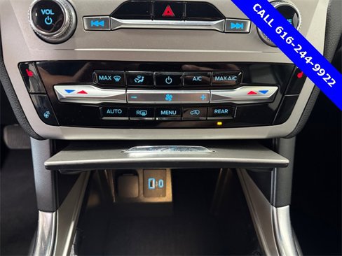 Used 2022 Ford Explorer XLT w/ Equipment Group 202A image 15