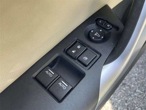 Used 2015 Honda Accord EX-L image 10
