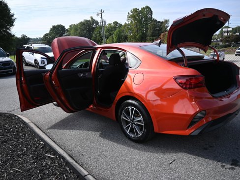 Used 2022 Kia Forte LXS w/ LXS Technology Package image 17