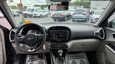 Used 2023 Kia Soul LX image 20