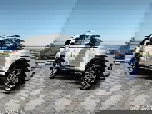 Used 2021 Ford Explorer Limited image 2