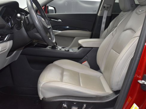 Used 2021 Cadillac XT4 Premium Luxury image 12