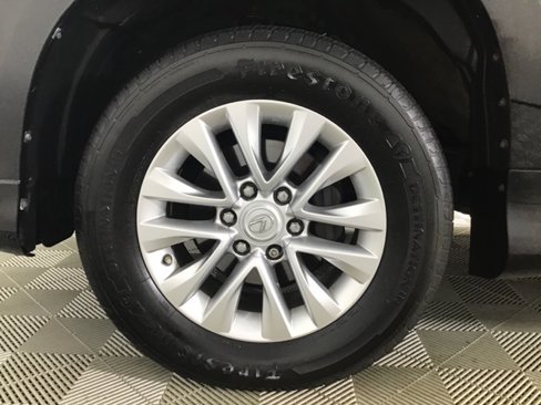 Used 2019 Lexus GX 460 image 31