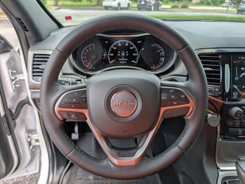 Used 2022 Jeep Grand Cherokee Limited image 22