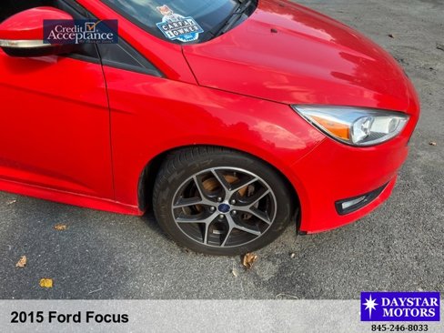 Used 2015 Ford Focus SE w/ SE Ecoboost Package image 14