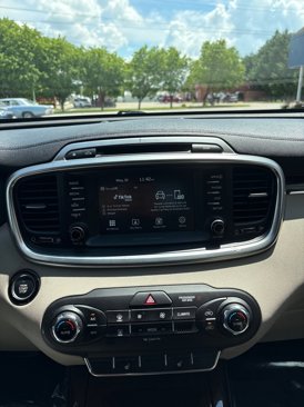 Used 2017 Kia Sorento EX image 20