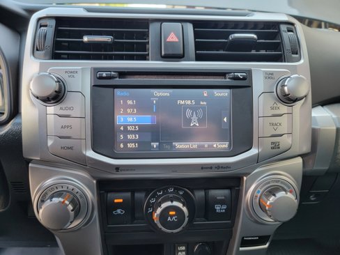 Used 2018 Toyota 4Runner SR5 Premium image 16