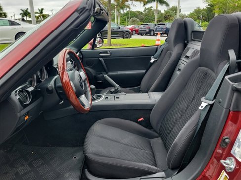 Used 2006 MAZDA MX-5 Miata image 14