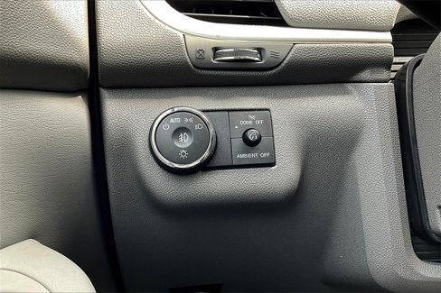 Used 2015 Chevrolet Traverse LT image 38