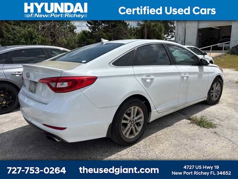 Used 2017 Hyundai Sonata SE image 3