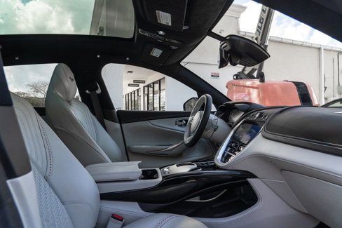 Used 2021 Aston Martin DBX image 28