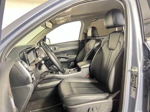 Used 2022 Kia Sorento S w/ Panoramic Sunroof Package image 9