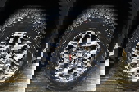 Used 2022 GMC Sierra 1500 SLE image 37