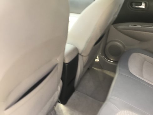 Used 2012 Nissan Rogue SV image 19