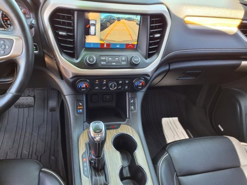 Used 2017 GMC Acadia Denali image 19