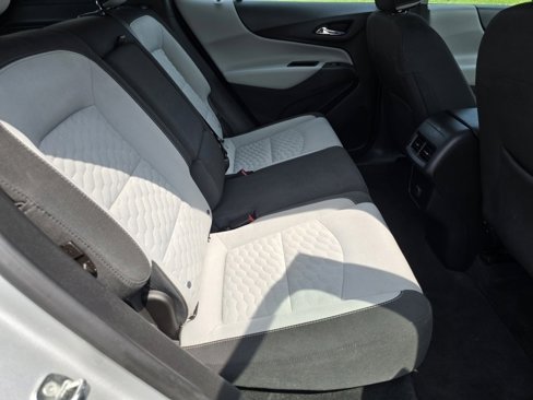 Used 2018 Chevrolet Equinox LS image 14