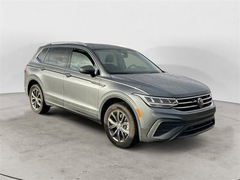 Used 2022 Volkswagen Tiguan SE image 7