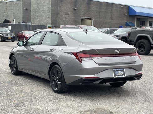 Certified 2023 Hyundai Elantra SEL image 5