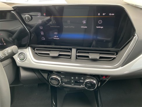 New 2026 Chevrolet Trax LT w/ Driver Confidence Package image 12