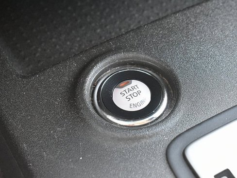 Used 2021 Nissan Frontier S image 33