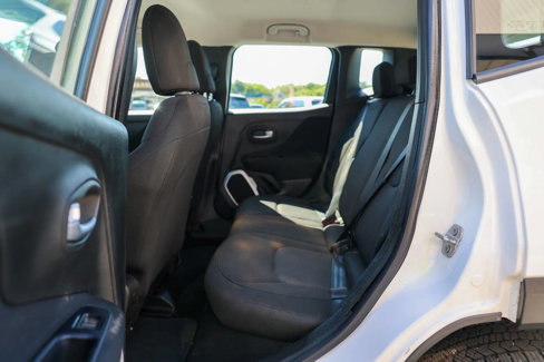 Used 2018 Jeep Renegade Sport w/ Power & Air Group image 14