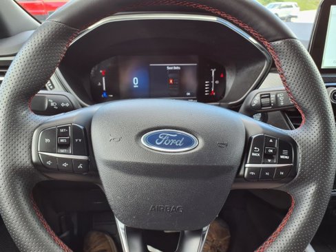 Used 2024 Ford Escape ST-Line image 18
