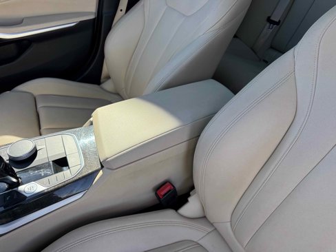 Used 2020 BMW 330i Sedan w/ Convenience Package image 25