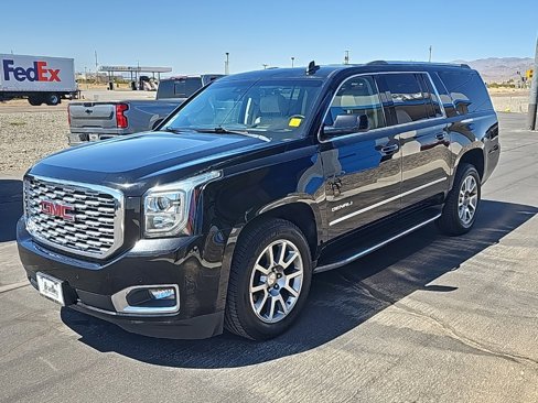 Used 2019 GMC Yukon XL Denali image 7