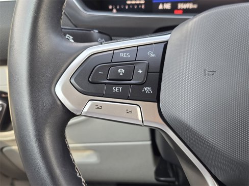 Used 2022 Volkswagen Tiguan SE image 29