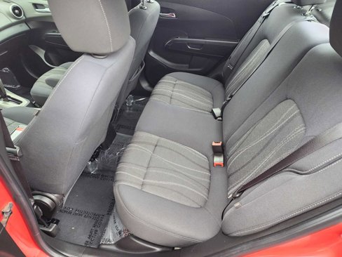 Used 2015 Chevrolet Sonic LT image 12