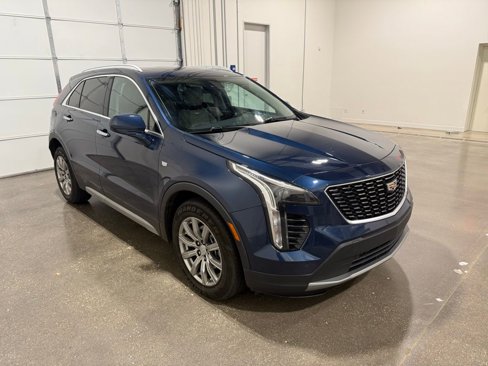 Used 2020 Cadillac XT4 Premium Luxury w/ Cold Weather Package image 3