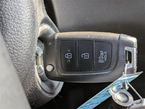 Used 2023 Hyundai Santa Fe SE w/ Cargo Package image 29