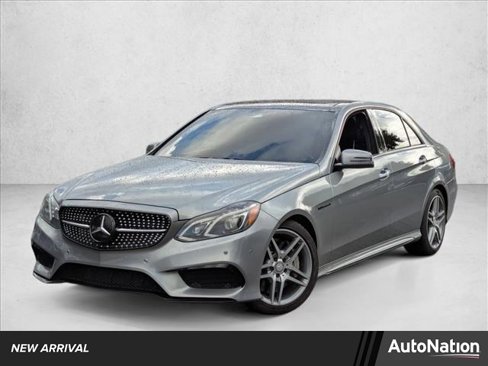 Used 2014 Mercedes-Benz E 550 4MATIC Sedan image 1