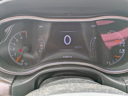 Used 2014 Jeep Grand Cherokee Limited image 11