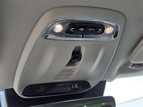 Used 2022 Volvo XC90 T5 Momentum w/ Climate Package image 27